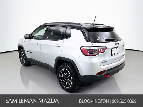 Used 2024 Jeep Compass Trailhawk image 9