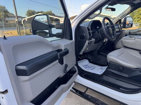 Used 2021 Ford F250 XL AWD/4WD image 13