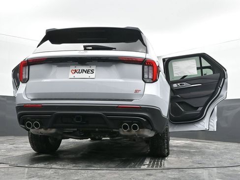 New 2026 Ford Explorer ST w/ Sun And Sound Package image 94