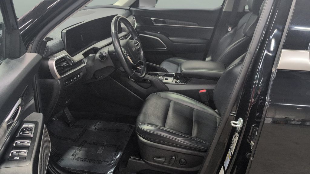 Used 2024 Kia Telluride EX X-Line AWD/4WD image 8