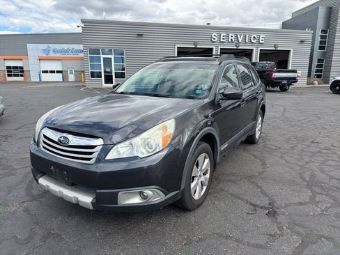 Used 2012 Subaru Outback 2.5i Limited w/ Moonroof Pkg AWD/4WD image 12