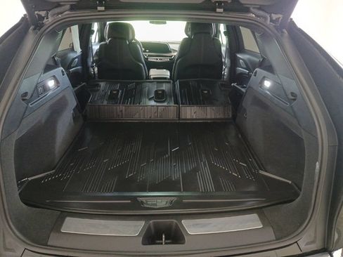 Certified 2024 Cadillac Lyriq Luxury AWD/4WD image 10