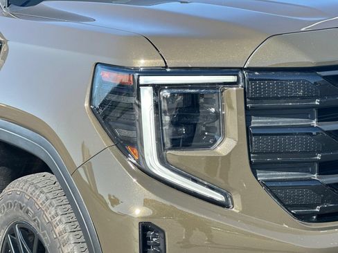 Used 2024 GMC Sierra 1500 Elevation w/ Elevation Premium Package AWD/4WD image 44