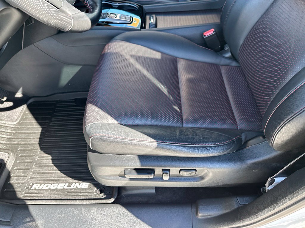 Used 2023 Honda Ridgeline Black Edition image 24
