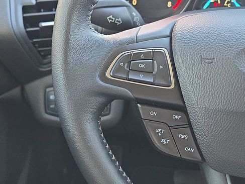 Used 2019 Ford Escape SE image 28