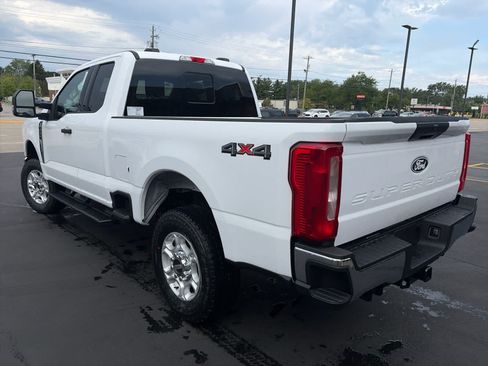New 2027 Ford F250 XLT w/ Snow Plow Prep Package AWD/4WD image 9
