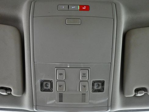 Used 2021 Volkswagen Atlas SE AWD/4WD image 19