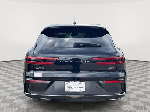 New 2026 Genesis GV70 2.5T AWD/4WD image 6