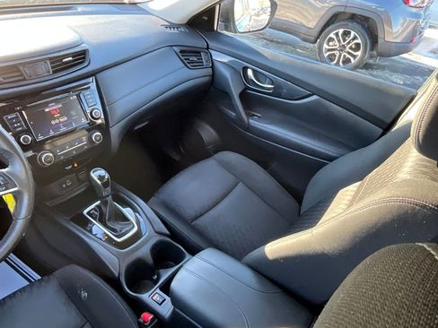 Used 2020 Nissan Rogue S w/ Special Edition Package image 28