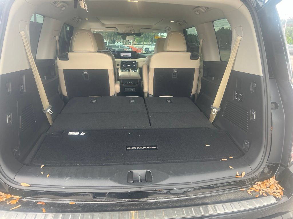 Certified 2025 Nissan Armada Platinum RWD image 6