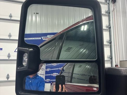 Used 2022 Chevrolet Silverado 2500 LTZ w/ LTZ Plus Package AWD/4WD image 18