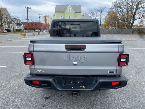 Used 2020 Jeep Gladiator Overland image 6