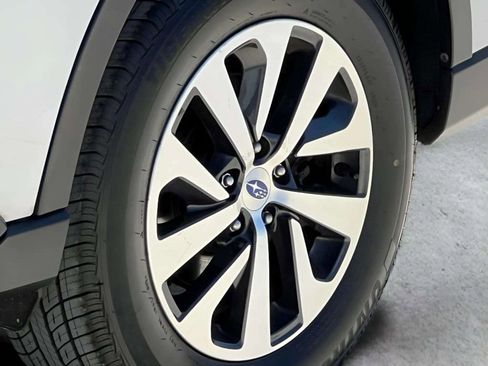 Used 2020 Subaru Outback Premium w/ Popular Package #1 AWD/4WD image 36