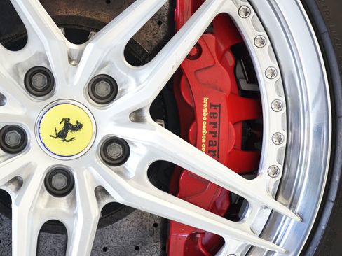 Used 2017 Ferrari 488 GTB Base image 27