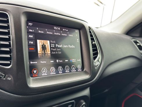 Used 2019 Jeep Compass Trailhawk image 22