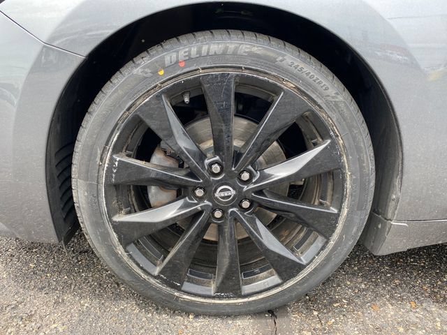 Used 2023 Nissan Maxima SR FWD image 24