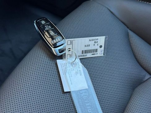 New 2026 Audi Q8 Premium Plus image 36