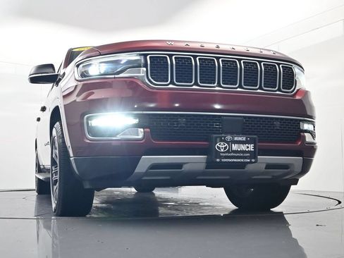 Used 2024 Jeep Wagoneer Series II AWD/4WD image 55