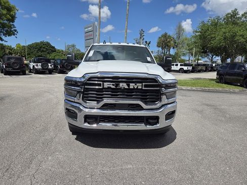 New 2026 RAM 3500 Tradesman w/ Chrome Appearance Group A AWD/4WD image 9