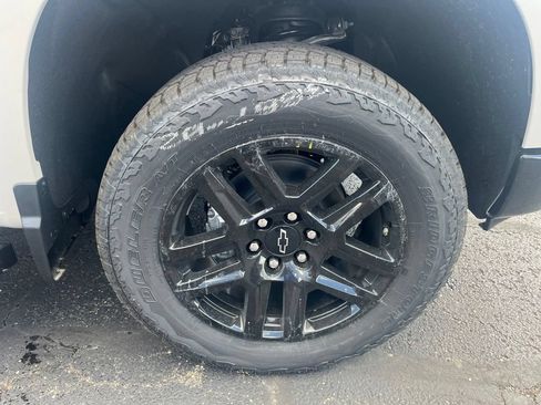 New 2026 Chevrolet Silverado 1500 Custom Trail Boss AWD/4WD image 29