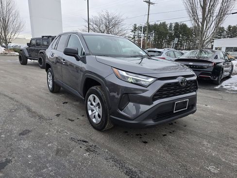 Certified 2023 Toyota RAV4 LE image 9