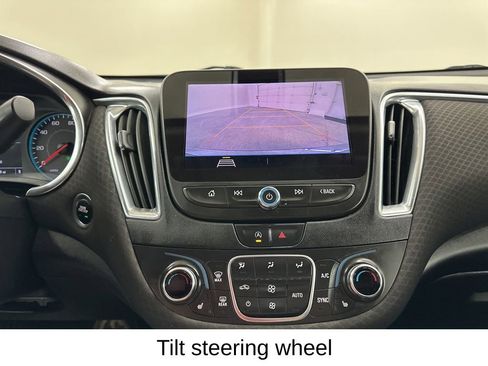 Used 2020 Chevrolet Malibu LT image 41