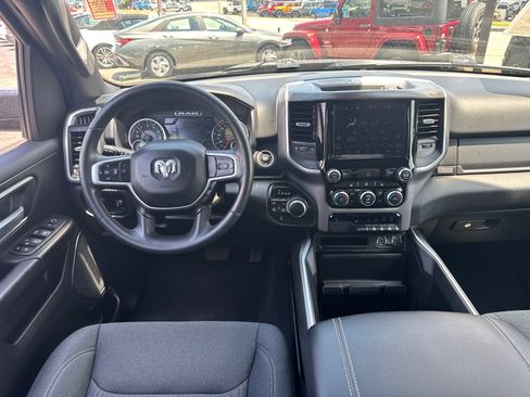 Used 2023 RAM 1500 Big Horn AWD/4WD image 9