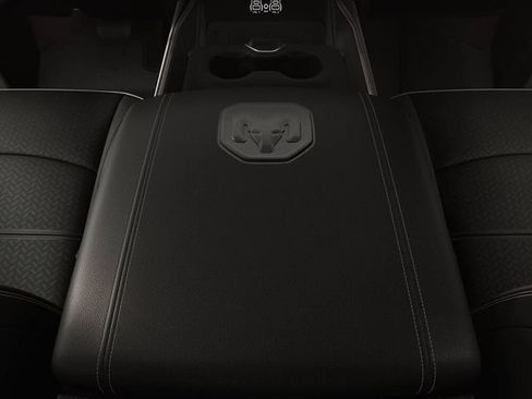 New 2026 RAM 2500 Laramie AWD/4WD image 4