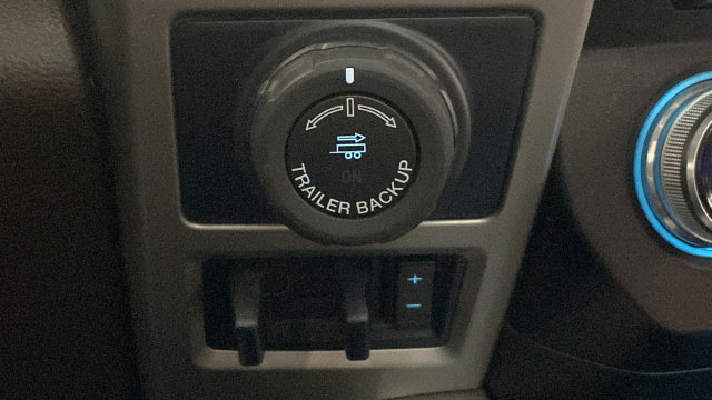Used 2018 Ford F150 King Ranch w/ Equipment Group 601A Luxury AWD/4WD image 37