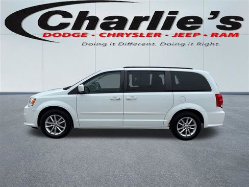 Used 2015 Dodge Grand Caravan SXT FWD image 1
