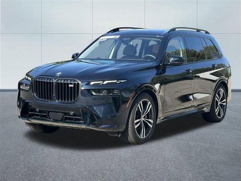 Certified 2025 BMW X7 M60i AWD/4WD image 10