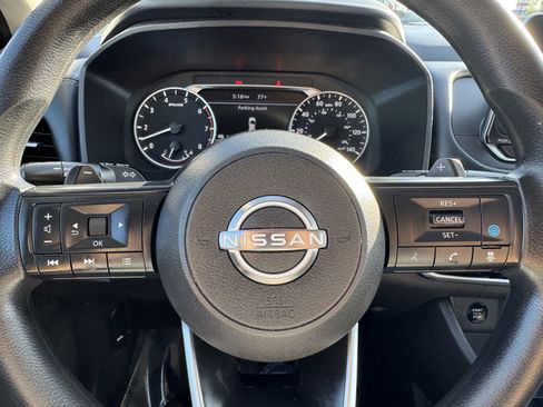 Used 2024 Nissan Rogue SV image 21