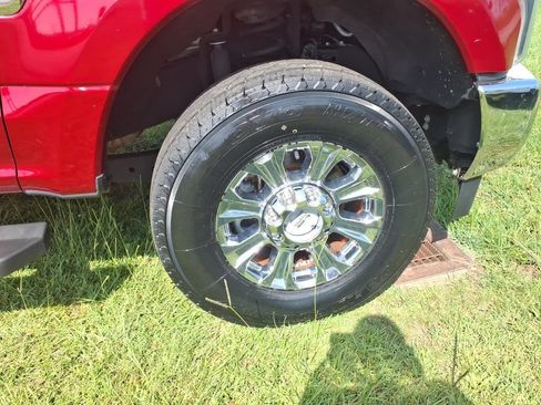 Used 2019 Ford F250 XLT w/ XLT Premium Package AWD/4WD image 9
