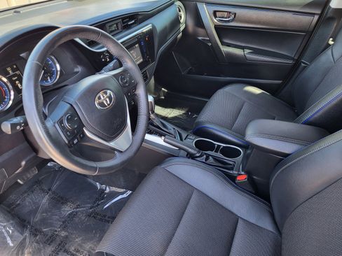 Used 2018 Toyota Corolla SE w/ Carpet Mat Package (TMS) image 14