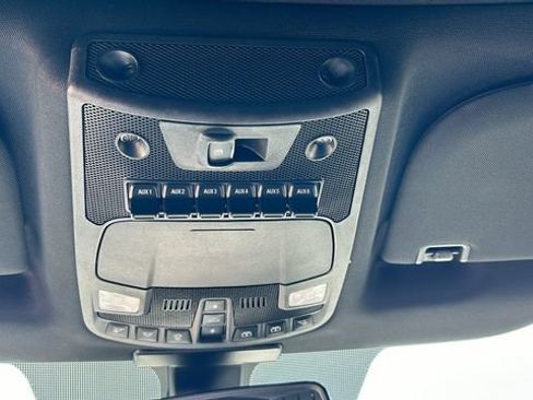 Certified 2018 Ford F250 Platinum w/ Platinum Ultimate Package AWD/4WD image 23