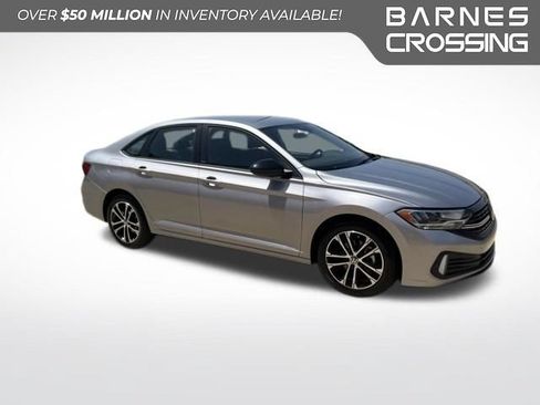 Used 2024 Volkswagen Jetta Sport FWD image 1