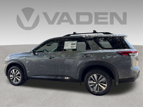 New 2026 Nissan Pathfinder SL FWD image 19