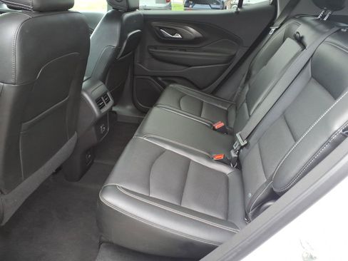 Used 2023 GMC Terrain SLT AWD/4WD image 24
