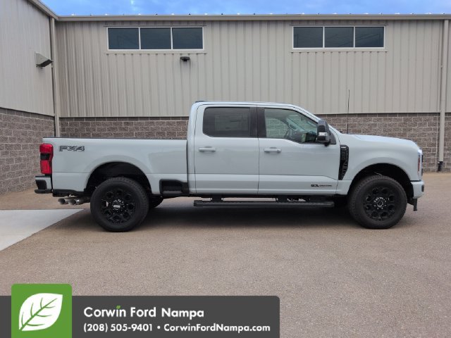 New 2026 Ford F350 Lariat w/ Black Appearance Package AWD/4WD image 2
