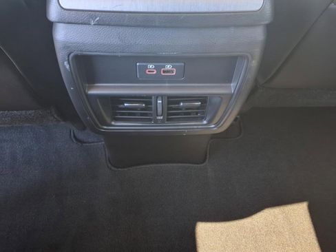 Used 2022 Nissan Murano SV w/ SV Midnight Edition Package image 9