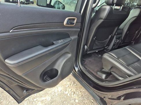 Used 2016 Jeep Grand Cherokee Limited AWD/4WD image 10