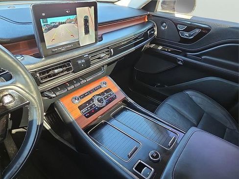 Used 2023 Lincoln Aviator Reserve w/ Elements Package Plus AWD/4WD image 21