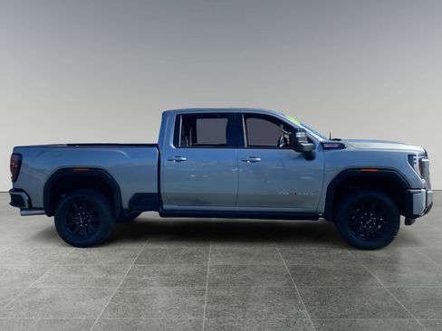 Used 2024 GMC Sierra 2500 AT4 w/ AT4 Premium Plus Package AWD/4WD image 6