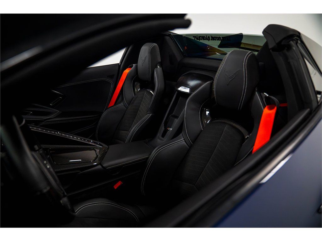 Used 2025 Chevrolet Corvette E-Ray w/ Stealth Interior Trim Package AWD/4WD image 16