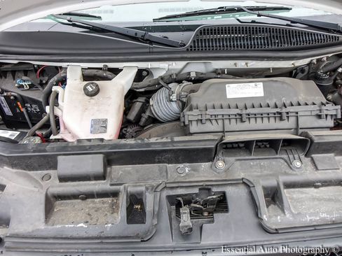 Used 2024 Chevrolet Express 3500 w/ Power Convenience Package RWD image 21