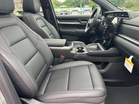 New 2026 GMC Terrain Elevation w/ Elevation Premium Package FWD image 14