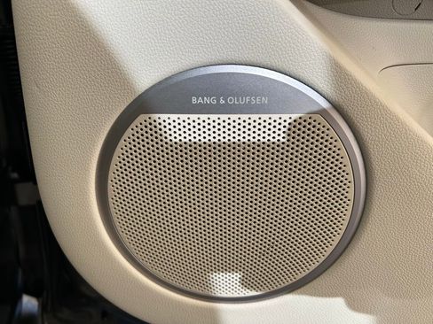 Used 2023 Genesis GV60 Performance w/ Security Package image 17