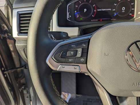 Certified 2023 Volkswagen Atlas Cross Sport SE image 30