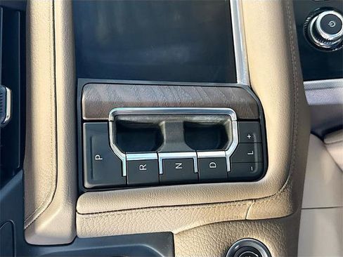 Used 2021 GMC Yukon Denali image 15