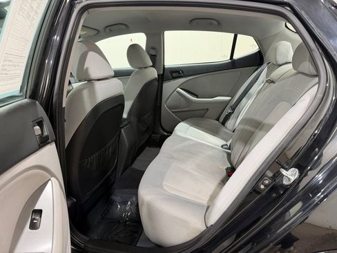 Used 2011 Kia Optima LX w/ Convenience Pkg FWD image 23